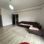 Roan Apartment